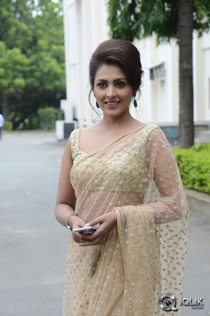 Madhu-Shalini-at-Cheekati-Raajyam-Movie-Press-Meet